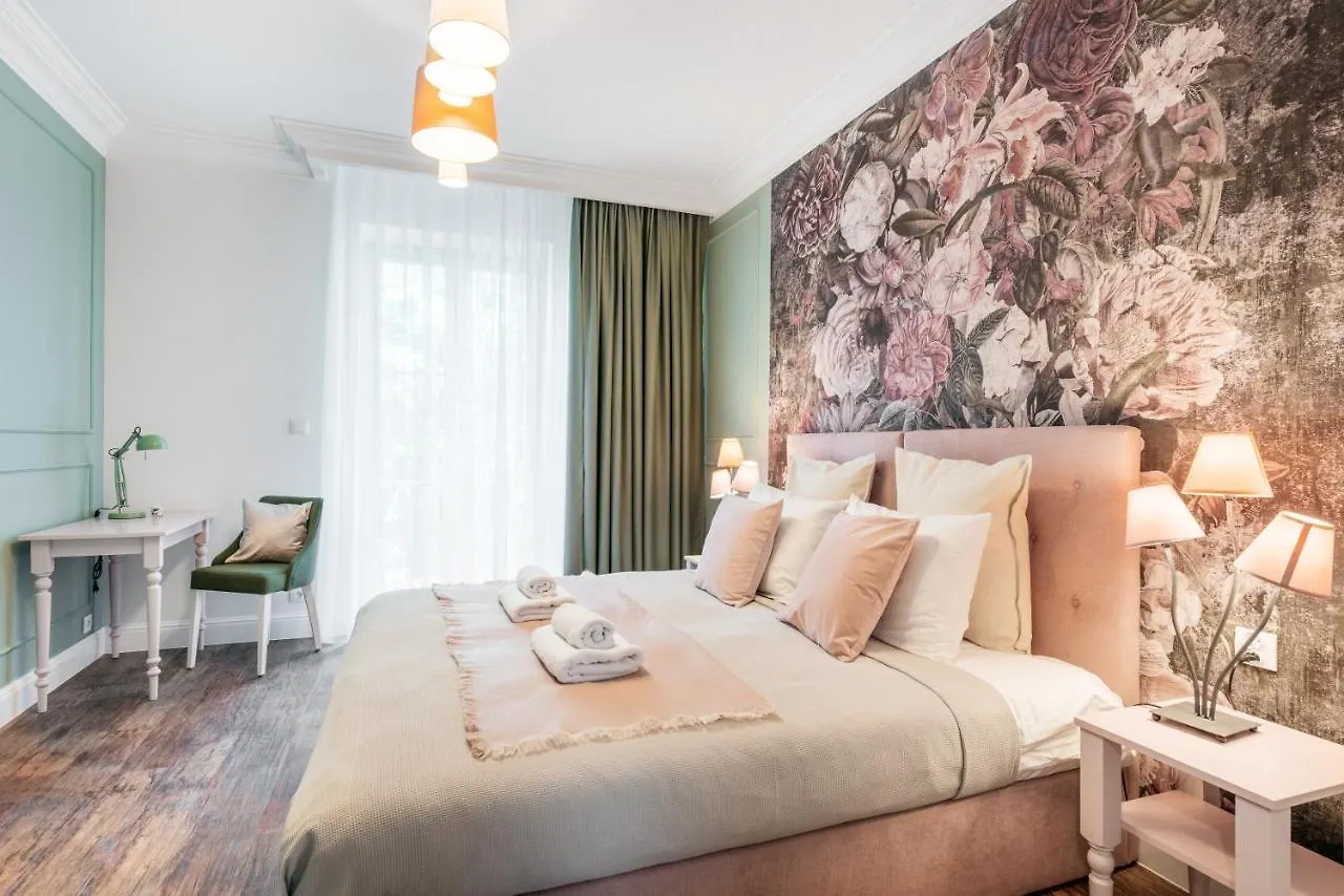 District17 - Loftaffair Collection Aparthotel Krakow 3*,